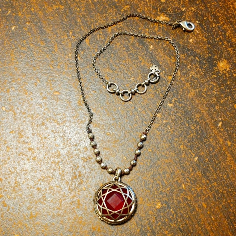 Lucky Brand pendant necklace, like new